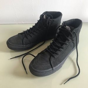 Vans Off The Wall Sk8 Hi Slim Skate Shoe, Size 10